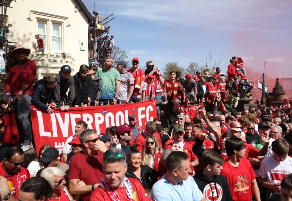 Liverpool-fans-ahead-of-the-game-against-Tottenham.jpg