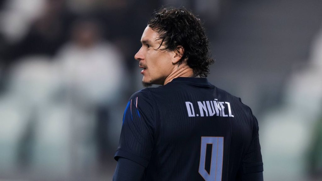 1_Darwin-Nunez-of-Uruguay-looks-on-during-the-friendly.jpg