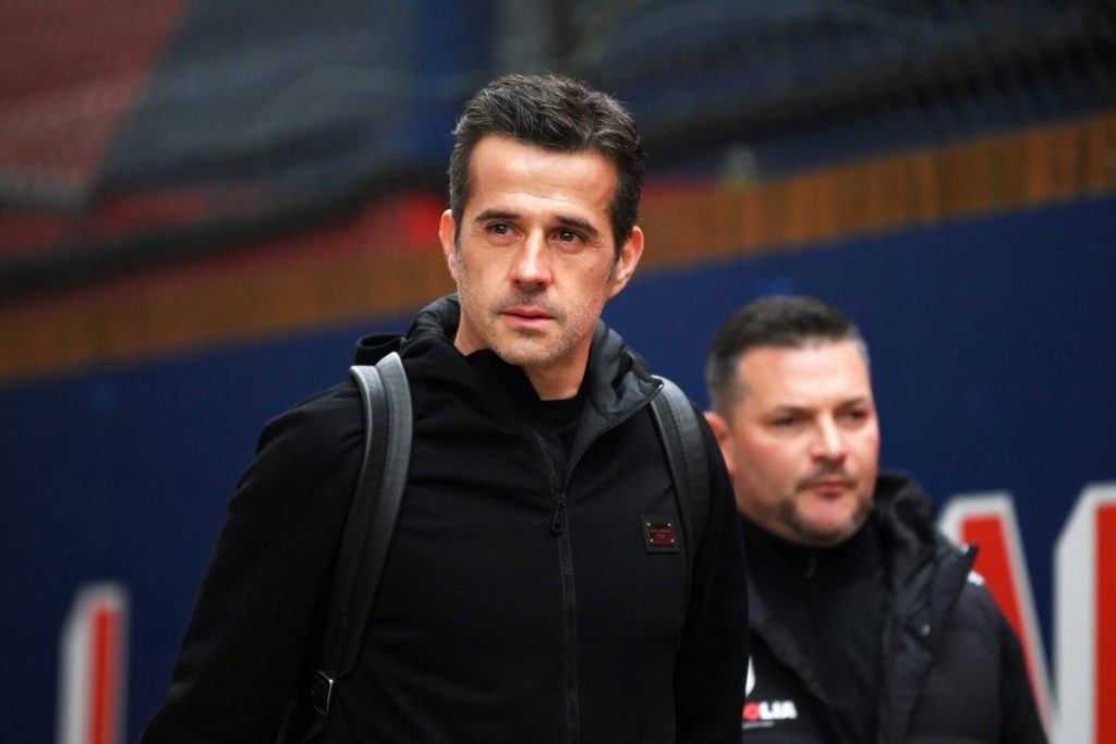 Fulham-manager-Marco-Silva-prepares-for-a-game.jpg