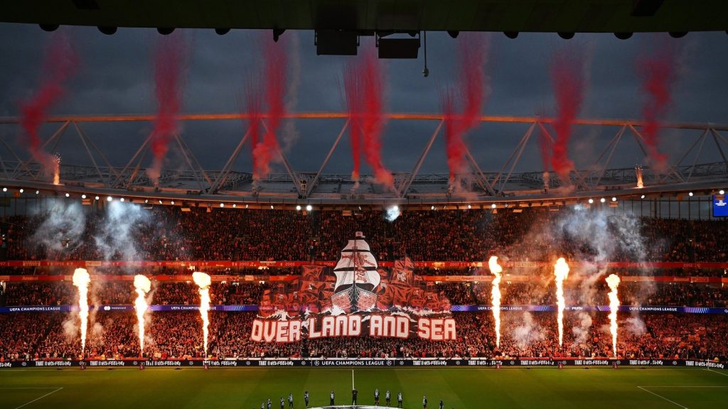 a-general-view-of-the-inside-of-the-stadium-as-an-arsenal-tifo-is-unveiled-prior-to-during_edlr5zwi.jpeg