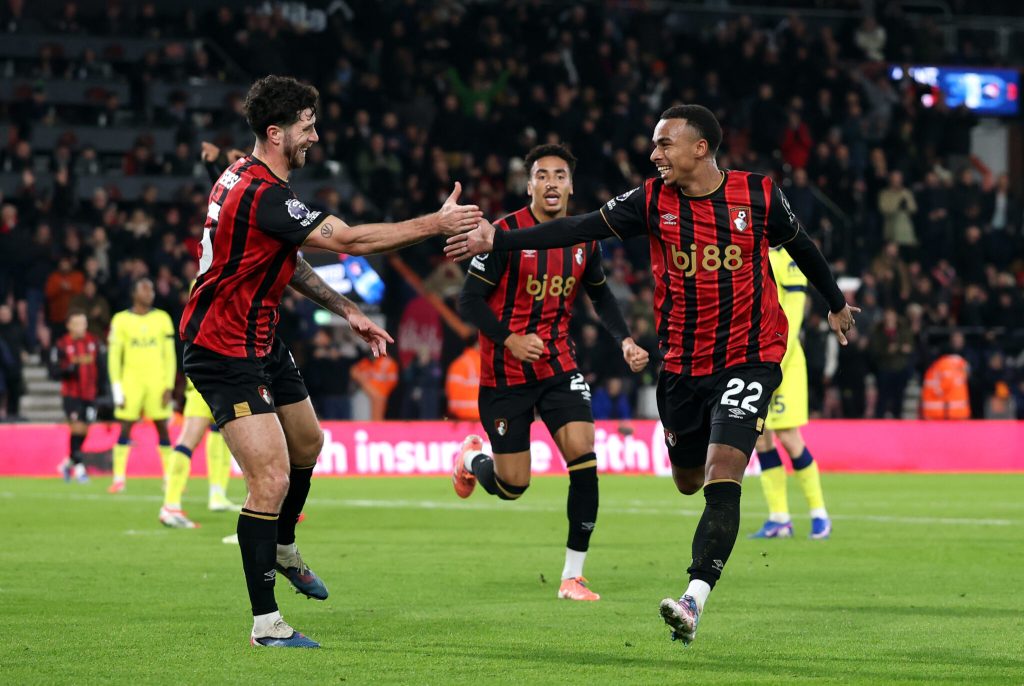 bournemouth-senesi-kroupi-premier-league-scaled.jpg