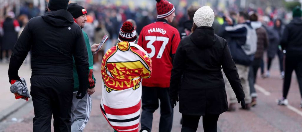fans-stadium-manchester-united-v-everton-fc-premier-league-1-min.jpg