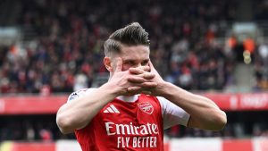 london-england-viktor-gyoekeres-of-arsenal-celebrates-scoring-his-teams-first-goal-during-the_t4y7i7.jpeg