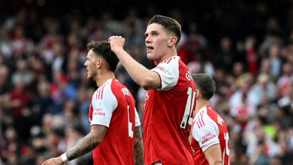 london-england-viktor-gyoekeres-of-arsenal-celebrates-scoring-his-teams-third-goal-during-the_vt6jpj.jpeg