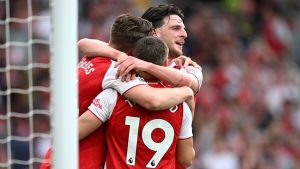 london-england-viktor-gyoekeres-of-arsenal-celebrates-scoring-his-teams-third-goal-with_cyk4v8vq.jpe