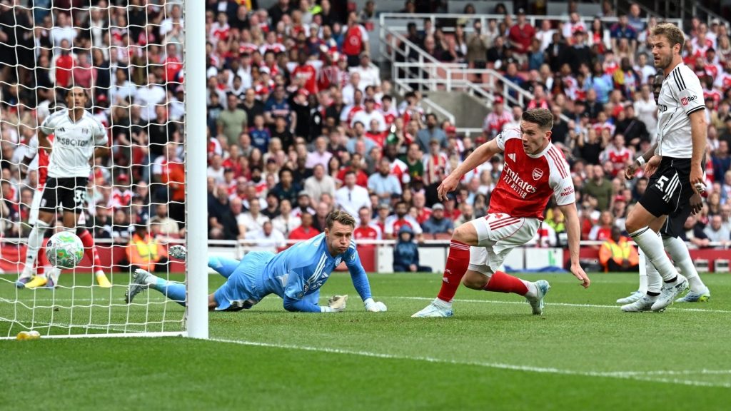 london-england-viktor-gyoekeres-of-arsenal-scores-his-teams-first-goal-during-the-premier_apzmx6rd.j.jpeg