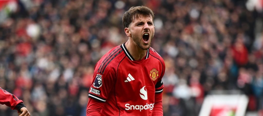 mason-mount-manchester-united-v-sunderland-premier-league-3.jpg