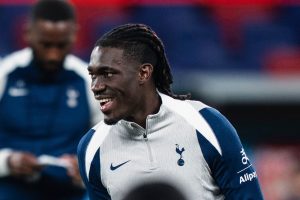 yves-bissouma-0.jpg