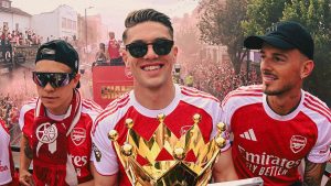 trophy_1_q4k5jfdh.jpg