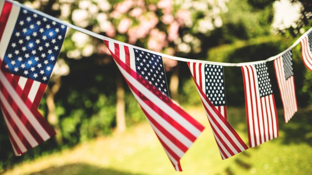 4th-of-july-decor-istock-497388003.jpg