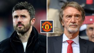 Michael-Carrick-Jim-Ratcliffe-with-Man-utd-badge.jpg