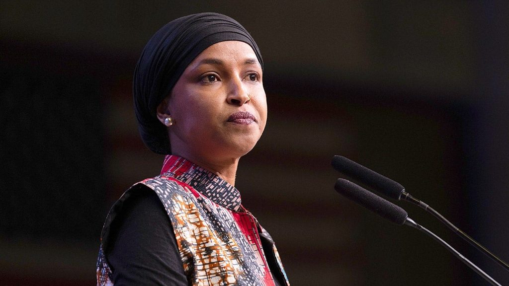 ilhan-omar-mic.jpg