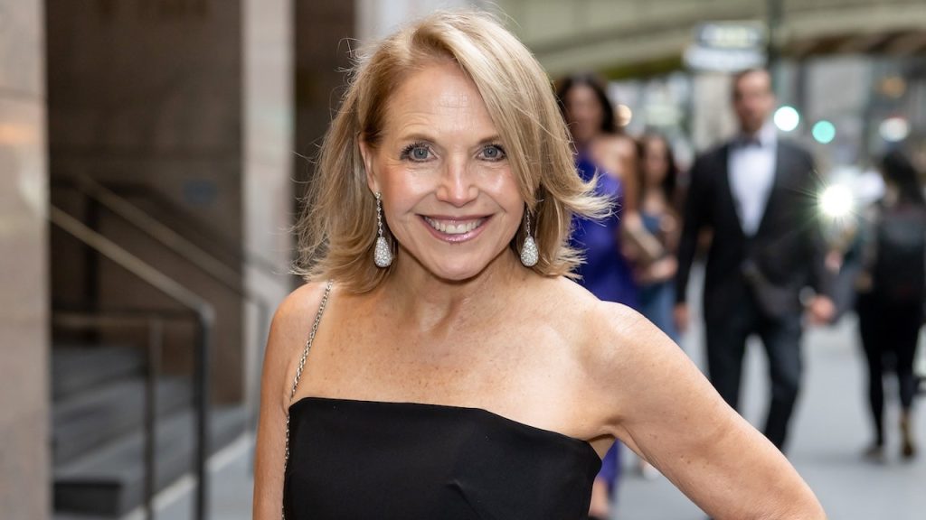 katie-couric-in-nyc-sidewalk.jpg