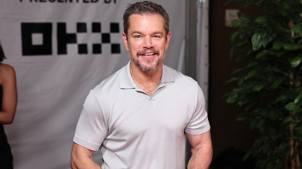 matt-damon-shirt-muscles.jpg