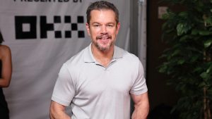 matt-damon-shirt-muscles.jpg