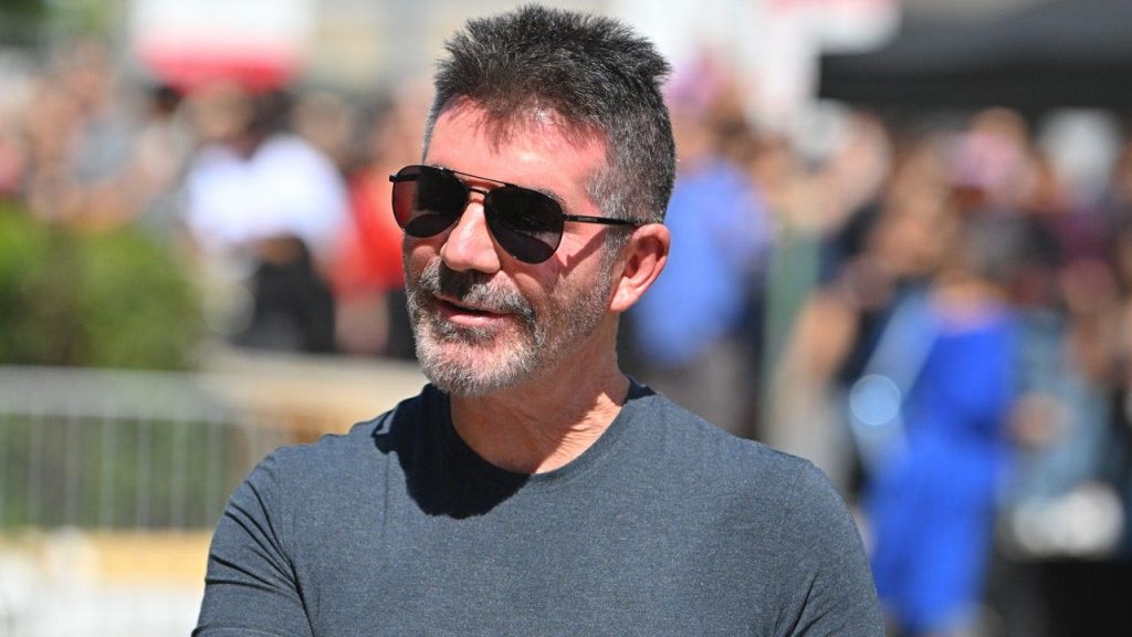 Simon-Cowell-surgery.jpg