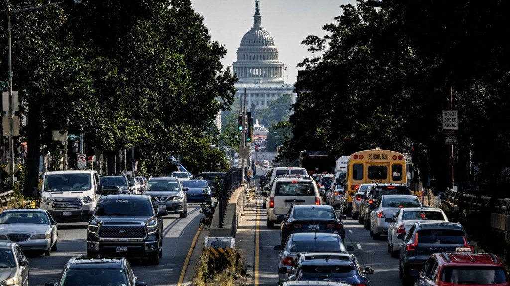 Washington-DC-Capitol-Street-Traffic.jpg