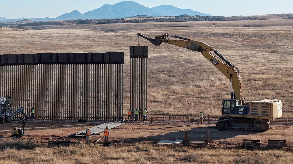 border-wall-construction-arizona.jpg