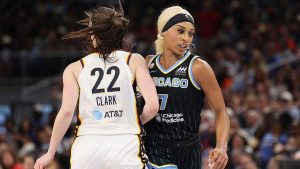 caitlin-clark-dijonai-carrington-collision.jpg
