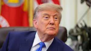 donald-trump-oval-office-aug-10.jpg