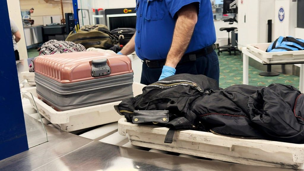 luggage-security-airport.jpg