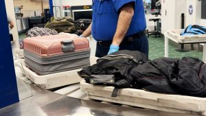 luggage-security-airport.jpg