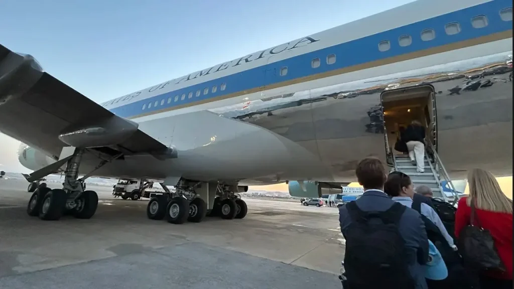 pool-air-force-one.jpg
