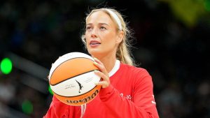 sophie-cunningham-indiana-fever-warmup.jpg