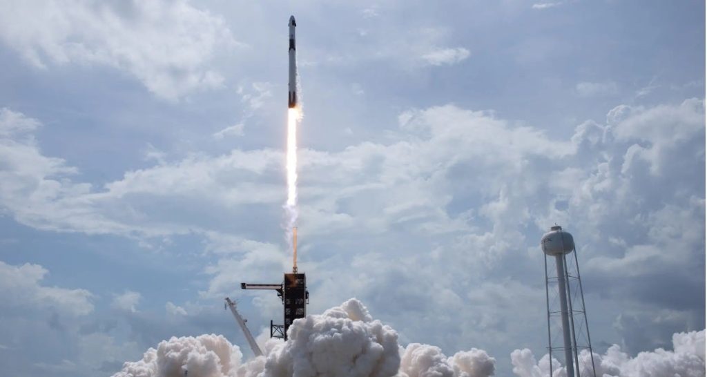 spacex-intitial-launch.jpg