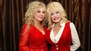 stella-dolly-parton-red-tent-womens-conference.jpg