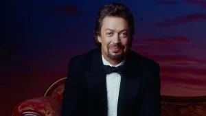 tim-curry.jpg