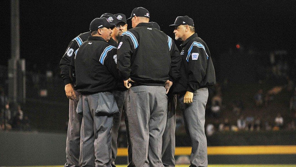 umpires-little-league-world-series-semifinal.jpg